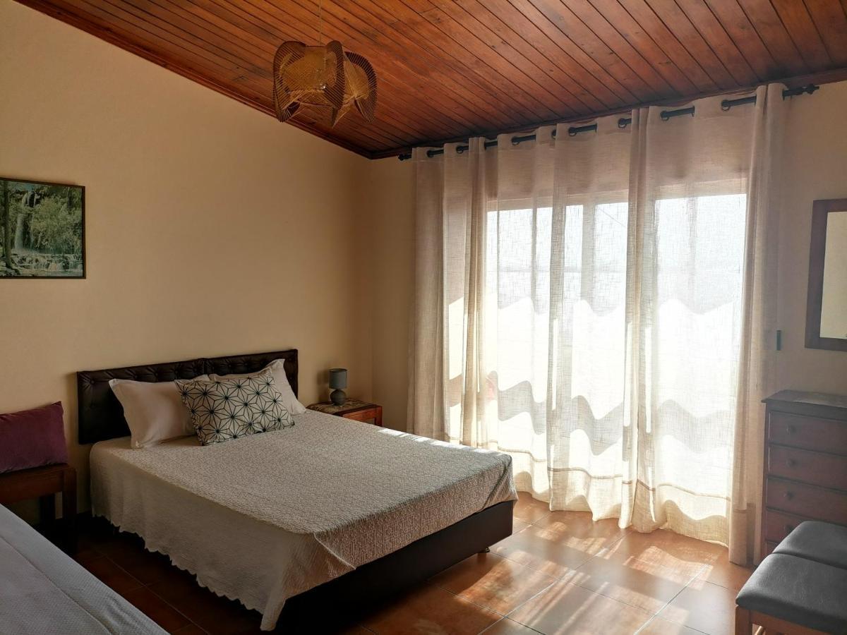 "O Veleiro" Rest. Resid. Acomodação com café da manhã Torreira Exterior foto